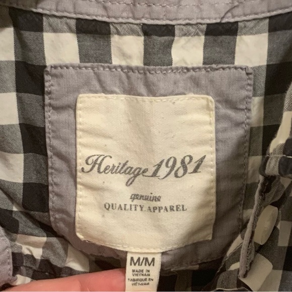 Juniors snap button plaid top size medium - Picture 2 of 4